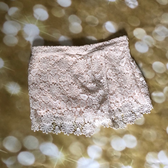 COPY - Zara cream lace skorts - Picture 1 of 5
